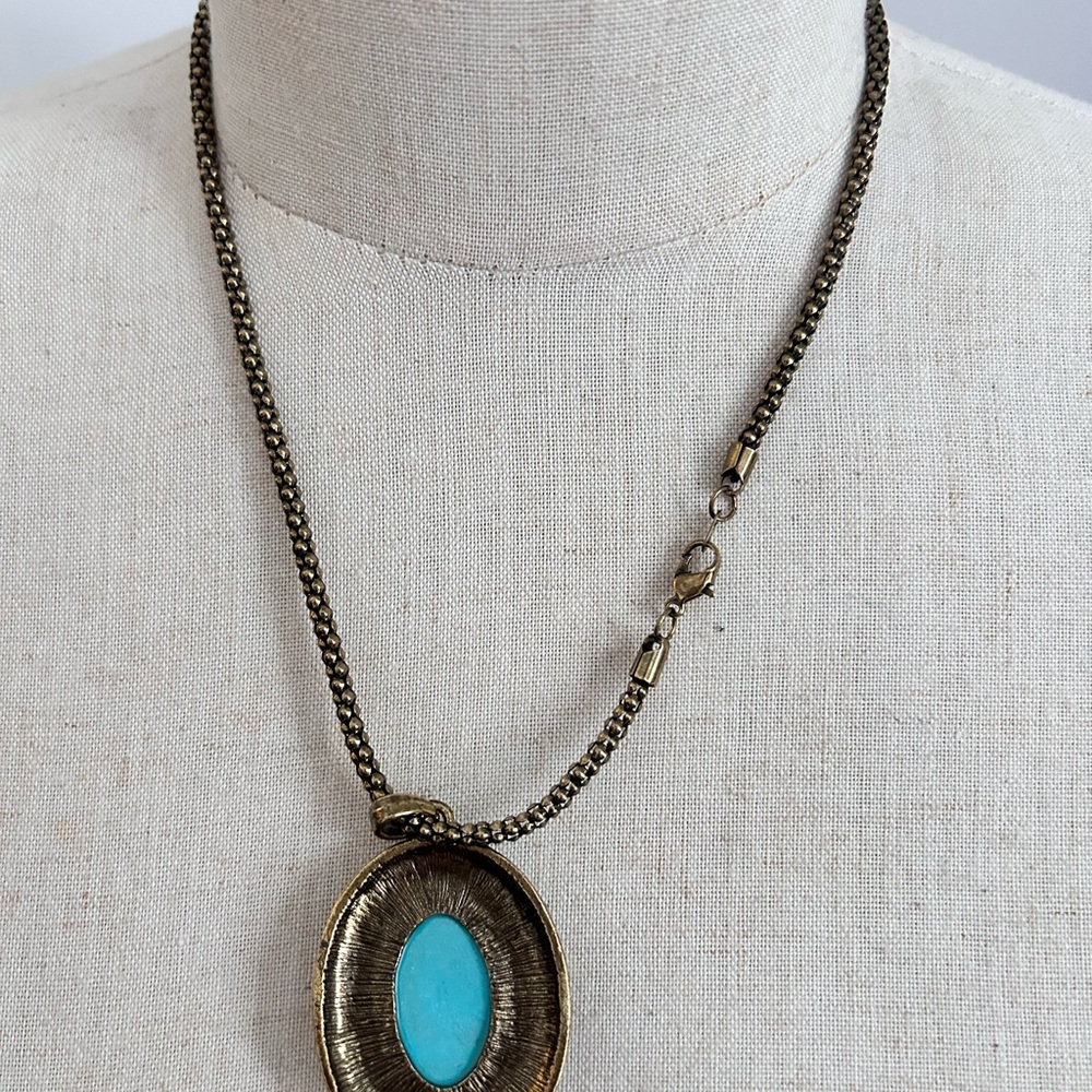 Vintage Turquoise Pendant Necklace - Picture 4 of 4